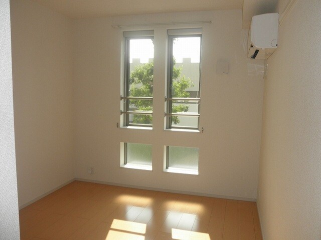  サンリット　アインツ　ＹｕＡ