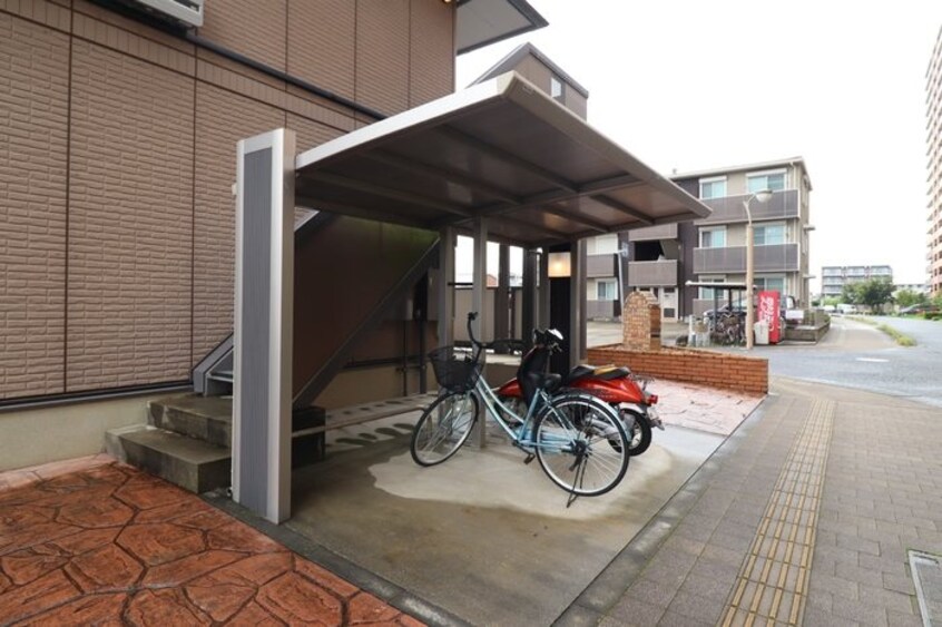  フレンドリースクエア