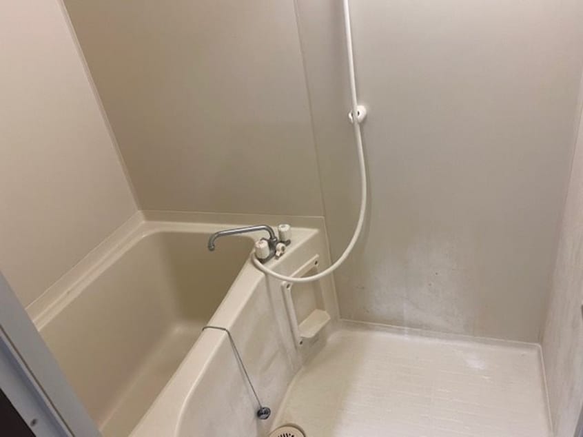  ドゥエリング寺田