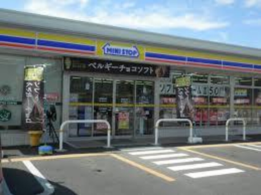 ﾐﾆｽﾄｯﾌﾟ 龍ｹ崎緑町店(コンビニ)まで534m Kコーポ
