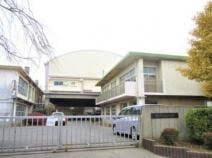 取手市立白山小学校(小学校)まで2012m シュリンプフィールド