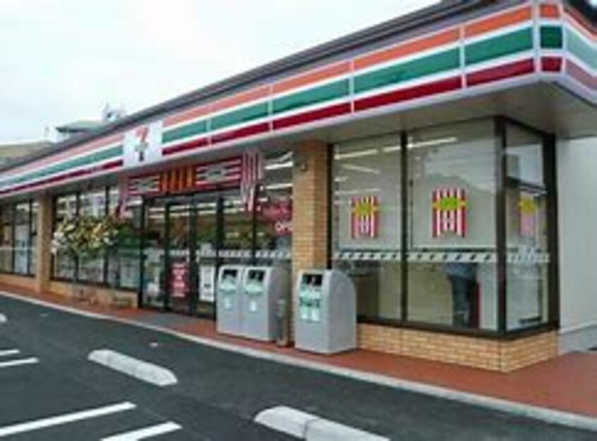 ｾﾌﾞﾝｲﾚﾌﾞﾝ 取手台宿店(コンビニ)まで722m 台宿S邸