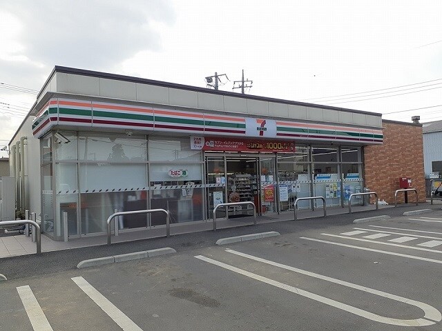セブンイレブン龍ヶ崎大徳町店まで740m エレガンシアI