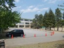 牛久小学校まで1100m アドヴァンス