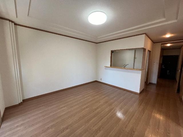 リビング レジデンス壱番館