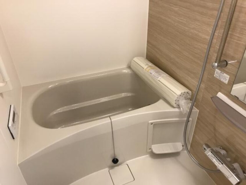 バス（イメージ） アリビオ