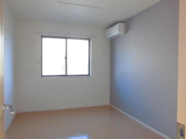  ラ・ルーチェ　Ｂ