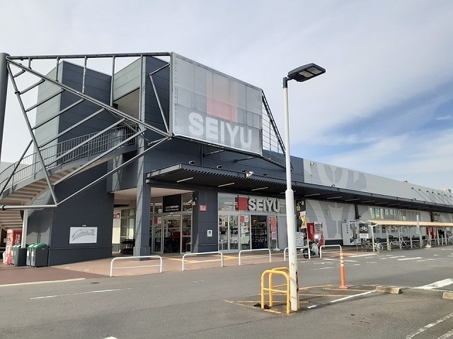 西友楽市守谷店まで1350m ベル　フォーレ