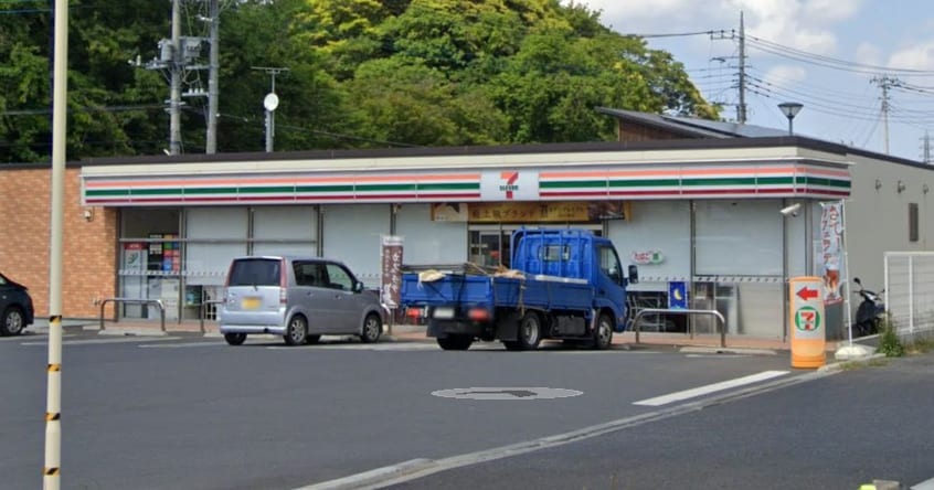 ｾﾌﾞﾝｲﾚﾌﾞﾝ 印西竹袋店(コンビニ)まで4199m 川村ハイツ1号館