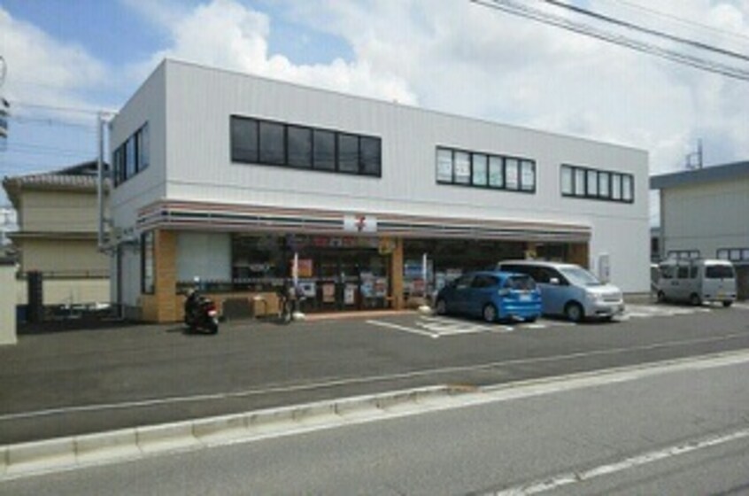 セブン・イレブン柏逆井店まで850m コンフォートＢ