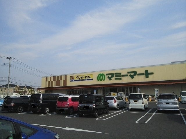 マミープラス西平井店まで500m コリーナ　デュオ