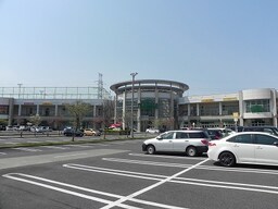 モラージュ柏まで1100m