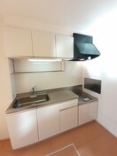  サンシャインビレッジアゼリアＢ