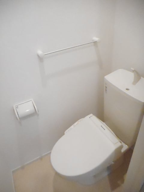  ラヴィアンローズＢ