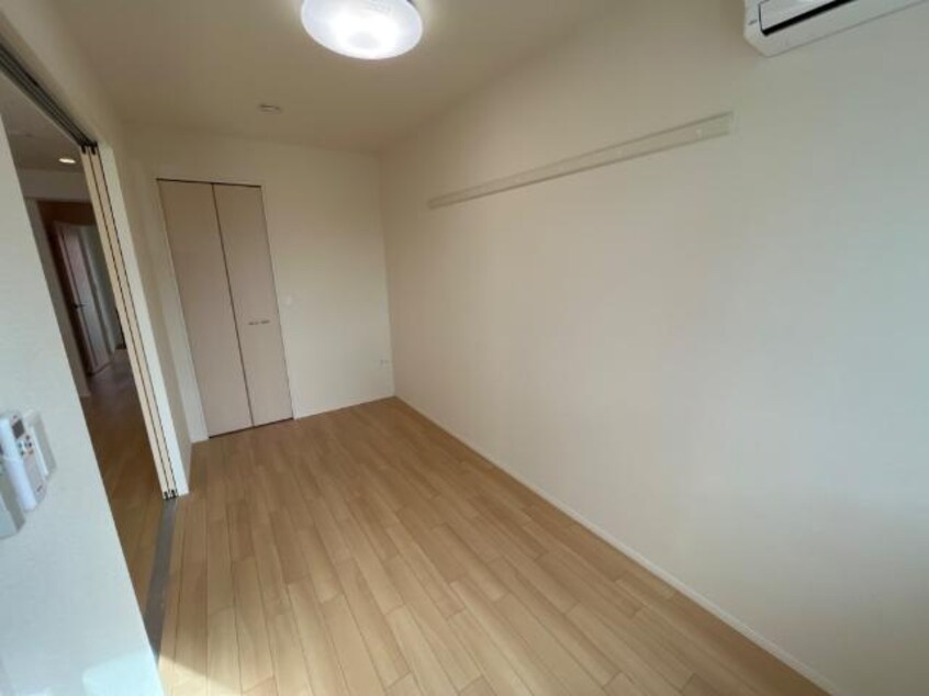 室内 ブルー　スカイ（BLUE SKY）