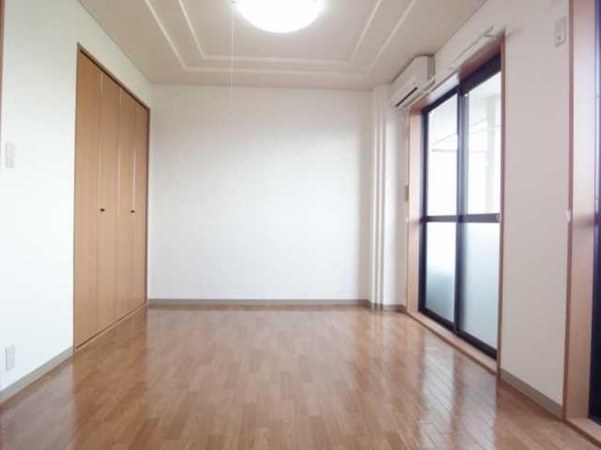 洋室 ヴィラ・マリアージュ