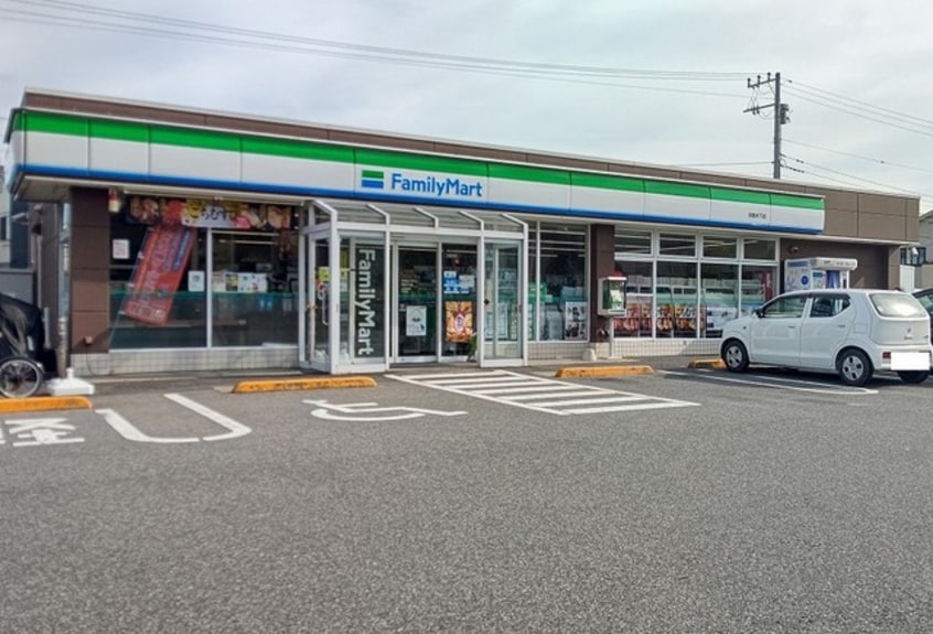 ファミリーマート印西木下店まで1300m ガーデンプレイス木下