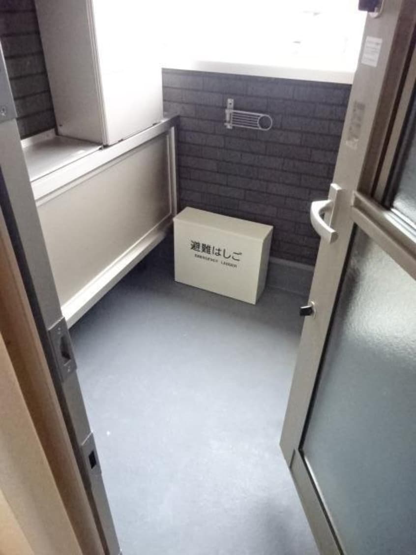  ヒルズ・コート