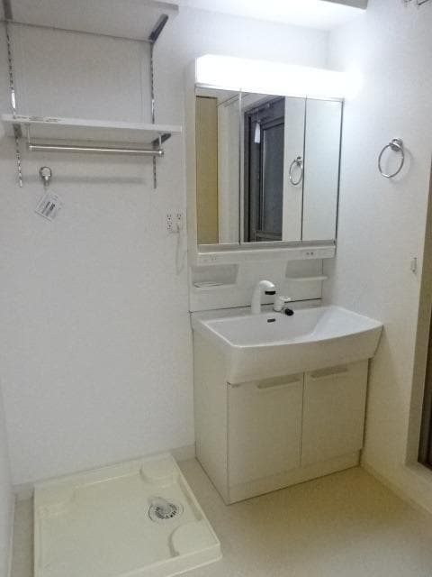  ヒルズ・コート