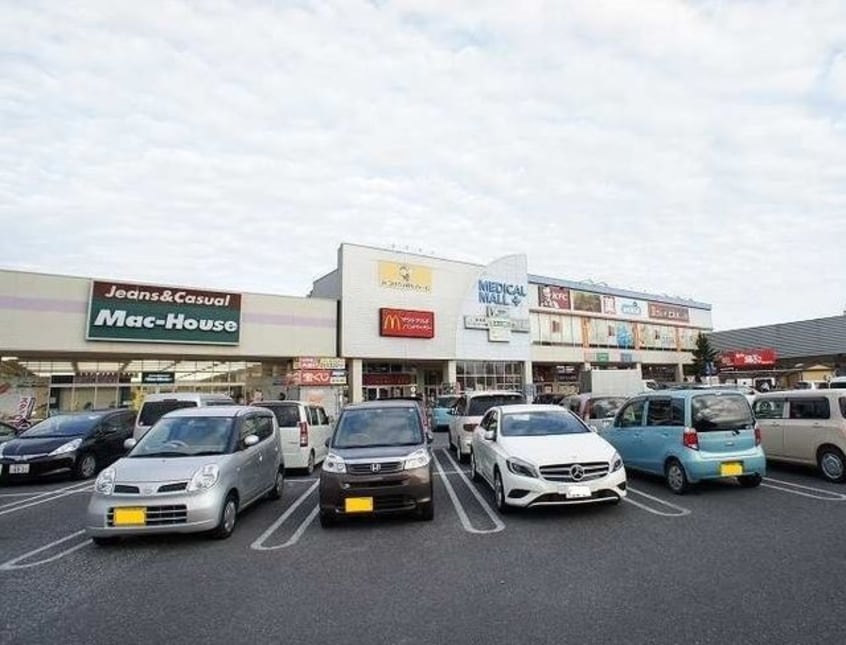 イオンタウンまで1200m サンビレッジＣ