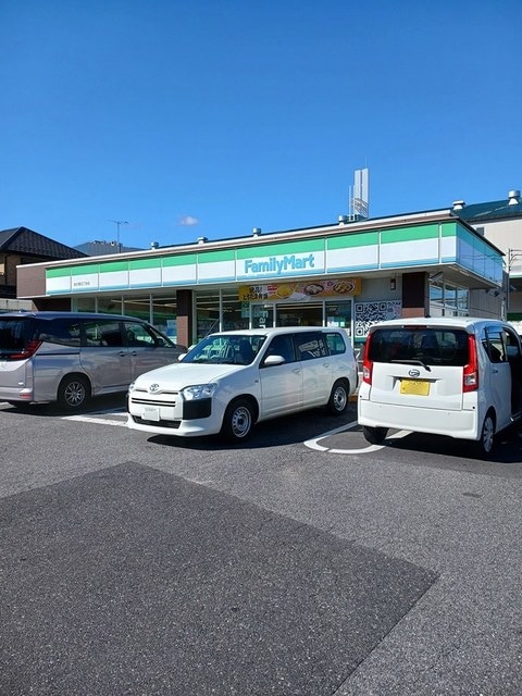 ファミリーマート柏の葉五丁目店まで702m ブライト　セゾン
