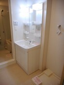  ラヴィアンローズＢ