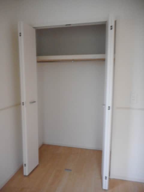  ラヴィアンローズＢ