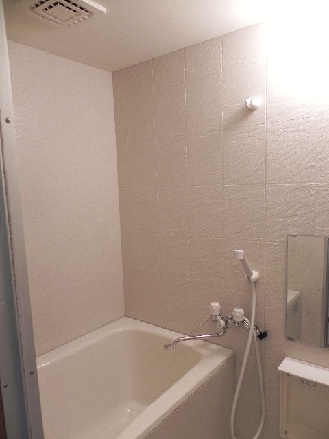  ソレアードヒルズＢ