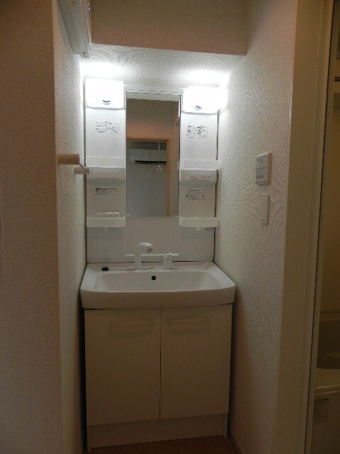  ブリリアントガーデンアゼリアＡ