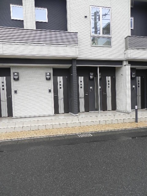  ブリリアントガーデンアゼリアＡ