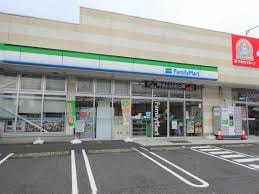 ファミリーマート 柏新富町店(コンビニ)まで1345m クローリス南柏