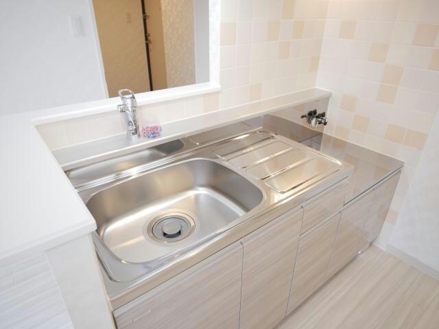  ＣＲＥＴＥ白石