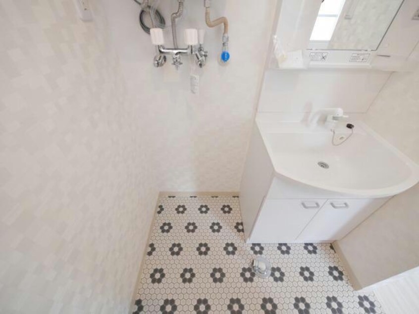  ＣＲＥＴＥ白石