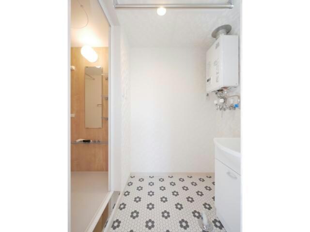  ＣＲＥＴＥ白石