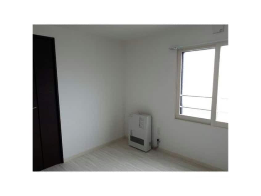  ラグジースペース栄通