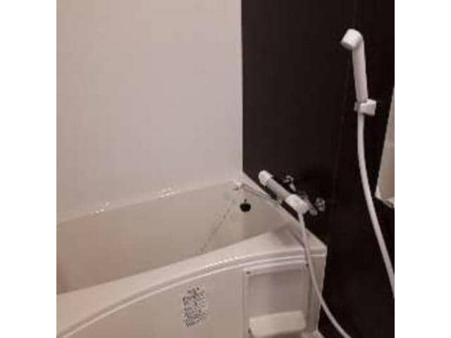  ラグジースペース栄通