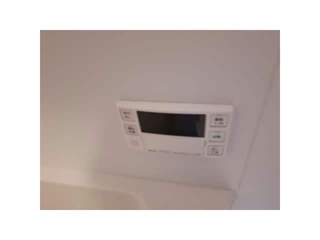  ラグジースペース栄通