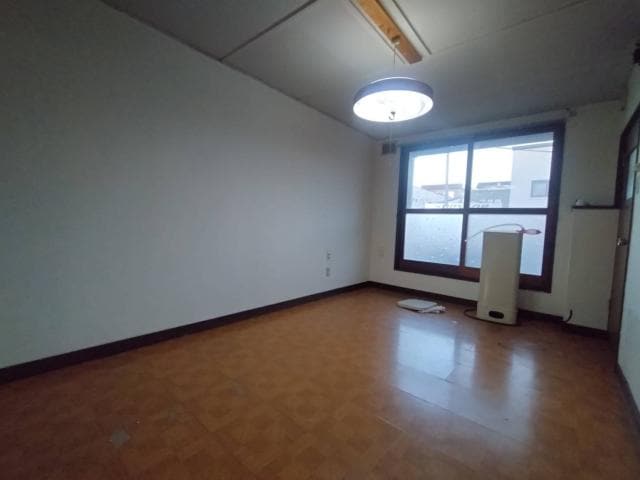  札新マンション