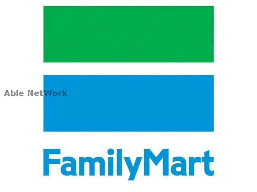 ファミリーマート本郷通店(コンビニ)まで113m ラガーハイム本郷通