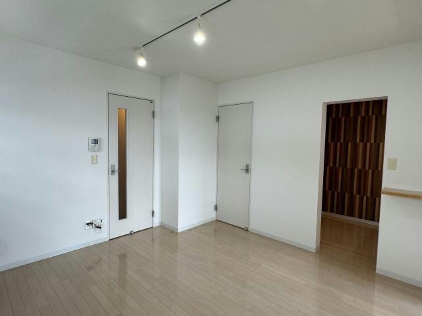  エミネンス南郷１４