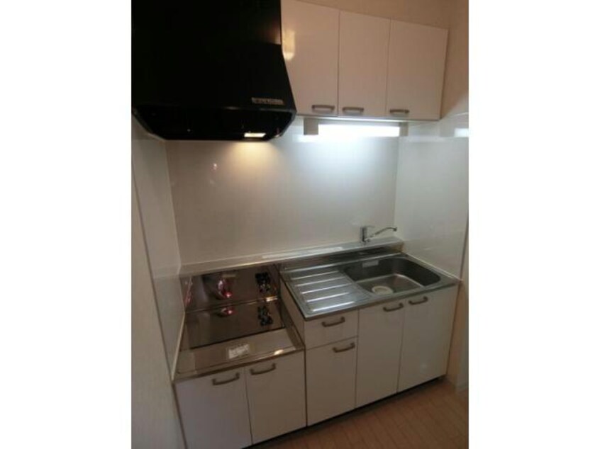  エミネンス南郷１４