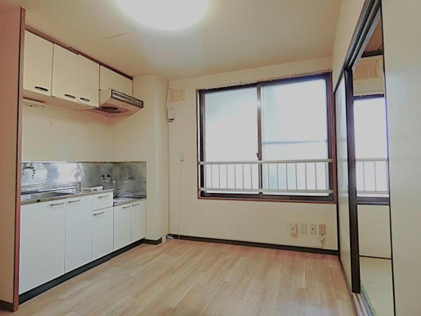  井内ハイデンス