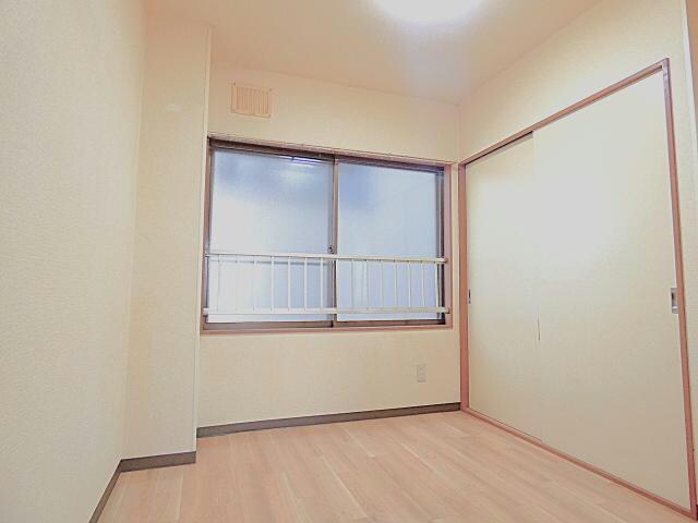  井内ハイデンス