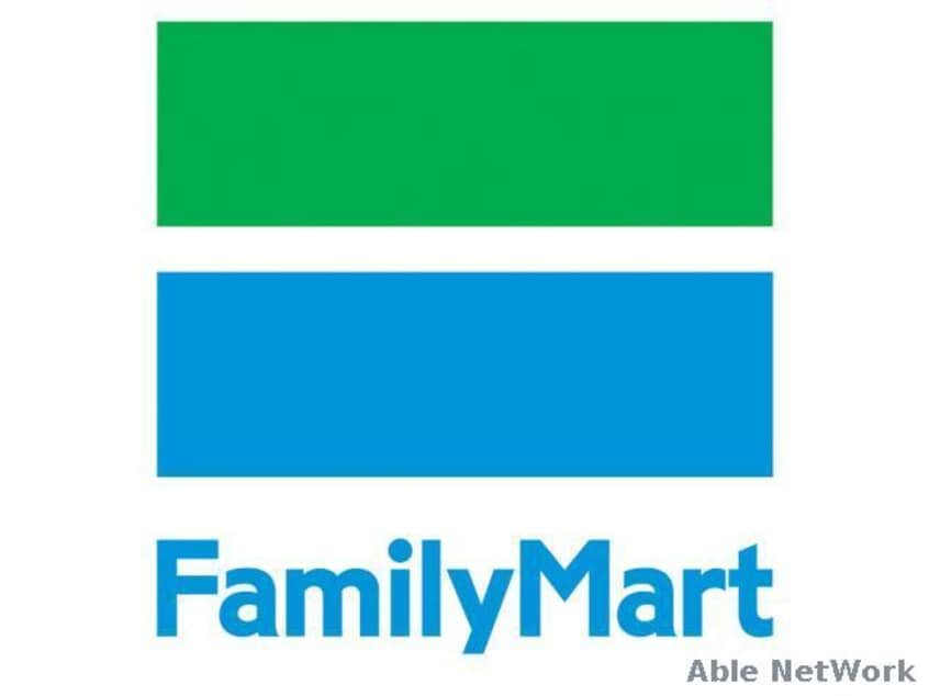 ファミリーマート南郷店(コンビニ)まで391m ブランノワールＡＭＪ南郷