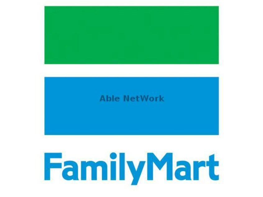 ファミリーマート札幌月寒東5条11丁目店(コンビニ)まで303m ヴィラフォーレスト栄通