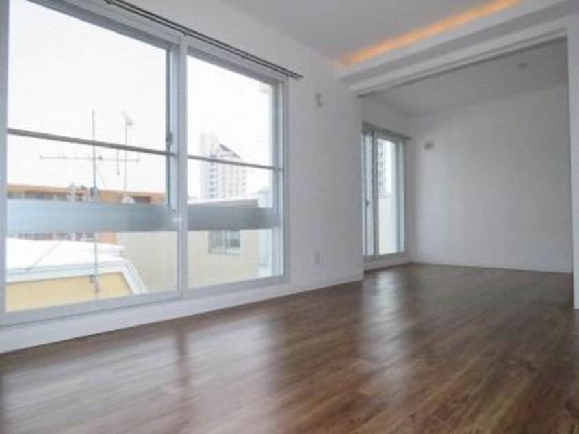  ブランノワールMIKEOS