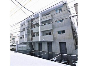 トロワドメーヌ