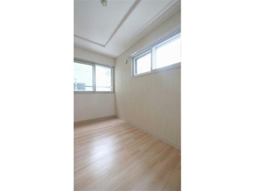  トロワドメーヌ