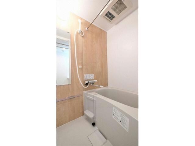  トロワドメーヌ