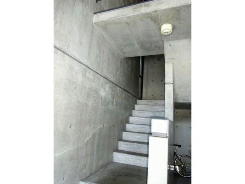  アルファアパル本通